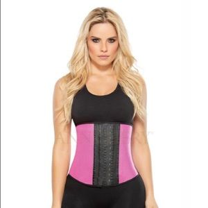 Ann Chery Waist Trainer